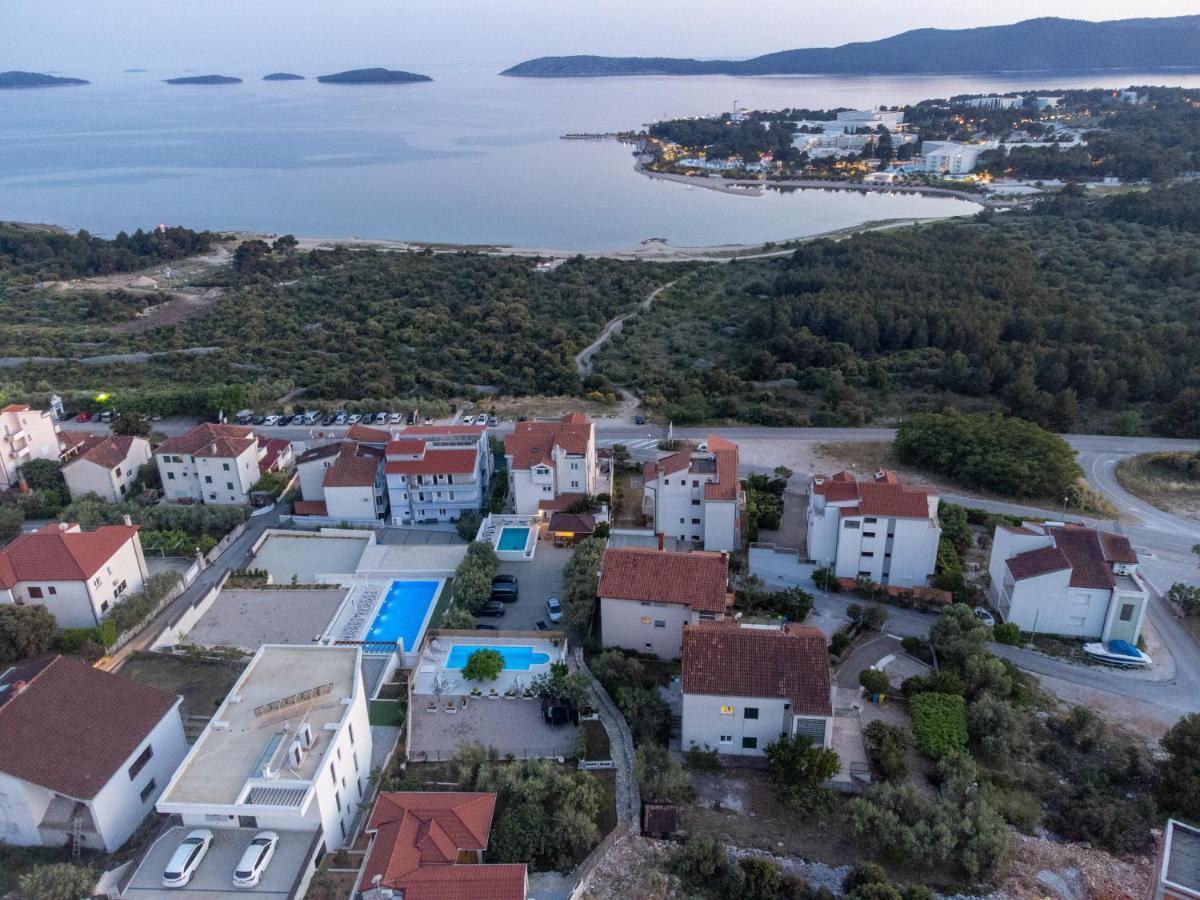 Sun Gardens Villa Šibenik Esterno foto